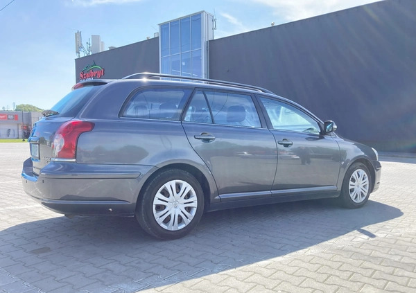 Toyota Avensis cena 12500 przebieg: 289714, rok produkcji 2008 z Błażowa małe 781